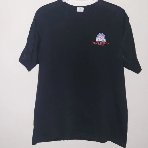 Elvis Presley Pearl Harbor USS Arizona Memorial T-Shirt Men's Size Large Black - Picture 2 of 7